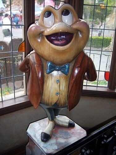 Statue of "Toad" of Toad Hall